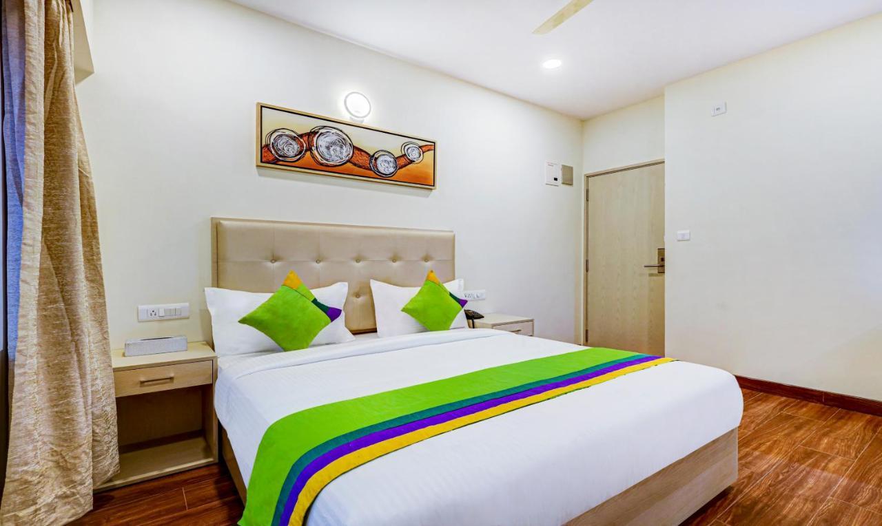 Treebo Galaxy Suites Mathikere バンガロール エクステリア 写真